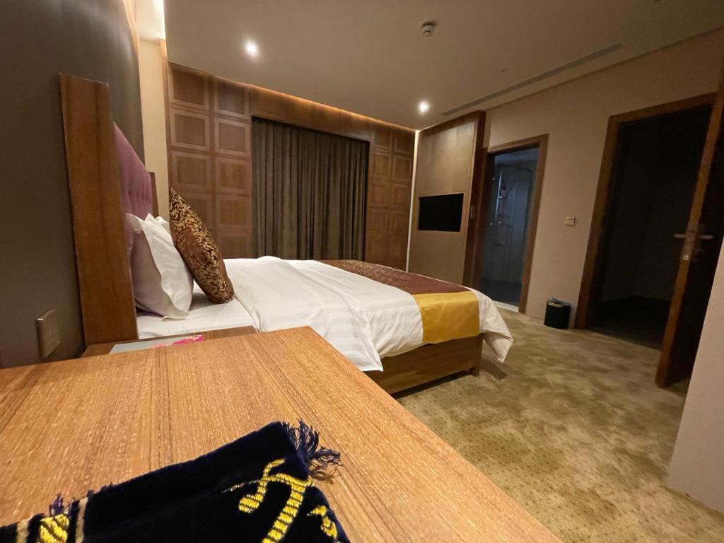 利雅德Hosta Al Yasmin公寓式酒店 外观 照片